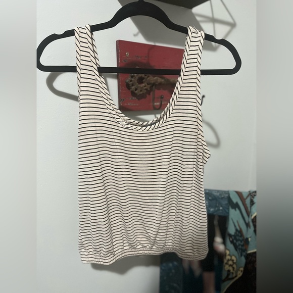 Crop top with elastic bottom size L - Picture 5 of 9